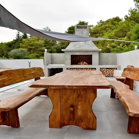 ヴィラ Pinia With Pool, *